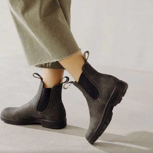 Blundstone #1630 High Top Boots in Rustic Black Women’s Size 9